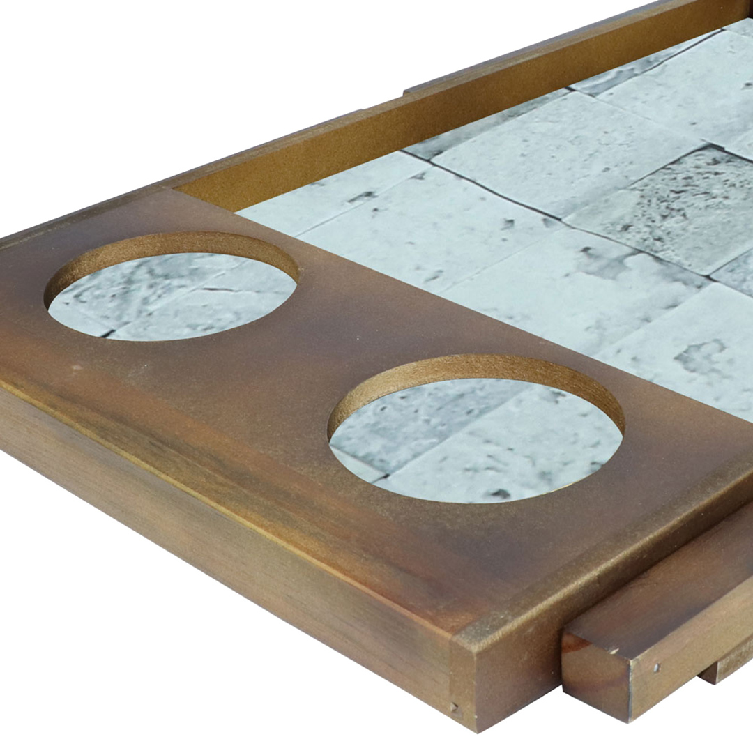 Fotografia para o produto Bandeja retangular em madeira com pé e porta copos L57xP35xA22cm