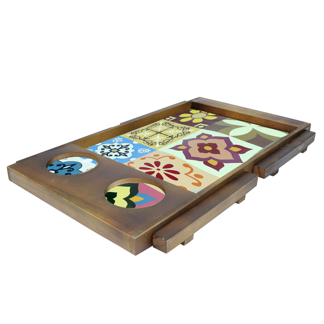 Fotografia para o produto Bandeja retangular em madeira com pé e porta copos L57xP35xA22cm colorido