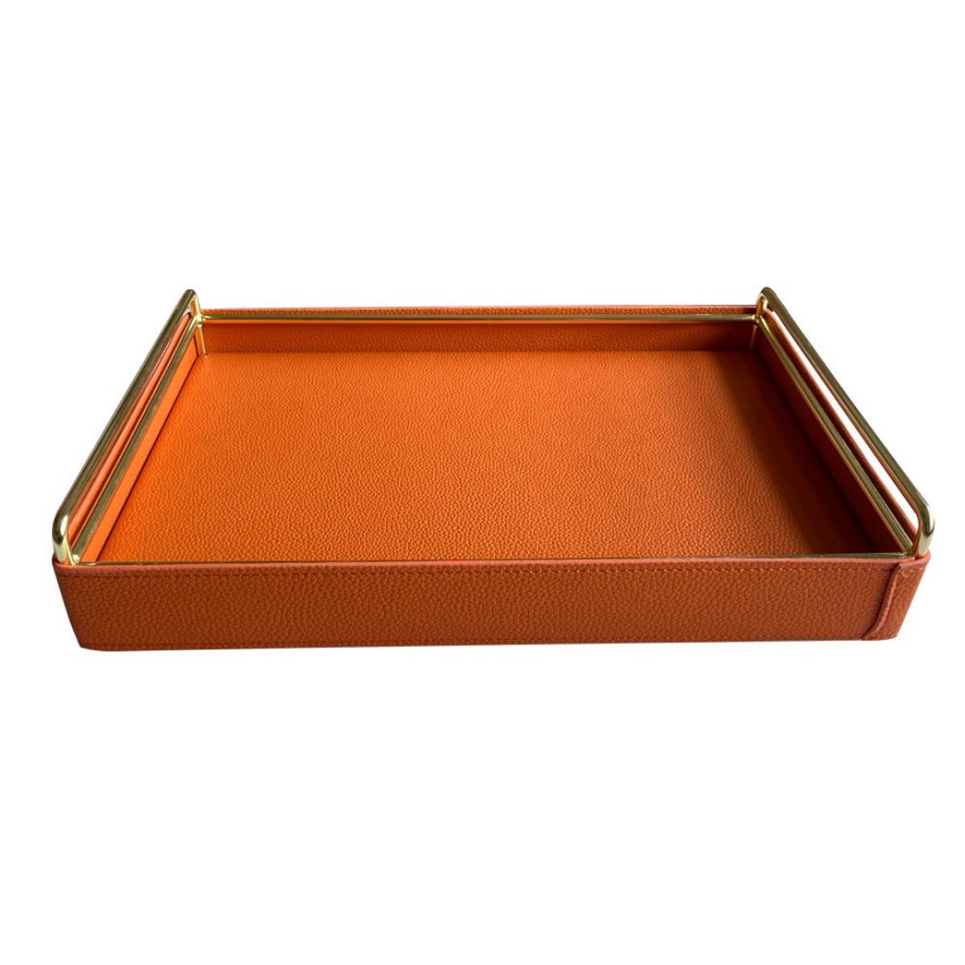 Imagem ilustrativa para Bandeja retangular em madeira revestida de pu com alças de metal P35xL25xA6,5cm laranja