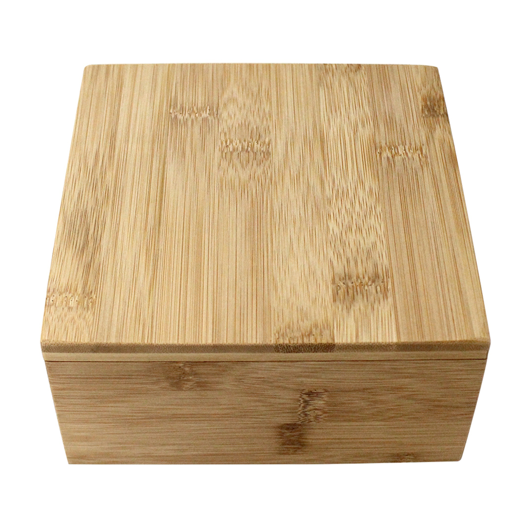 Fotografia para o produto Caixa em bambu quadrada com 4 divisórias L16xP16xA7.8cm