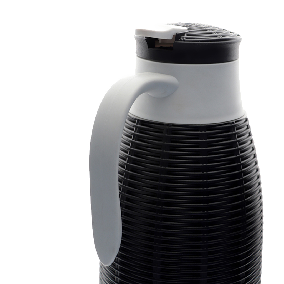 Fotografia para o produto Garrafa térmica revestida com rattan de plástico 1L L18xP14.5xA26.5cm