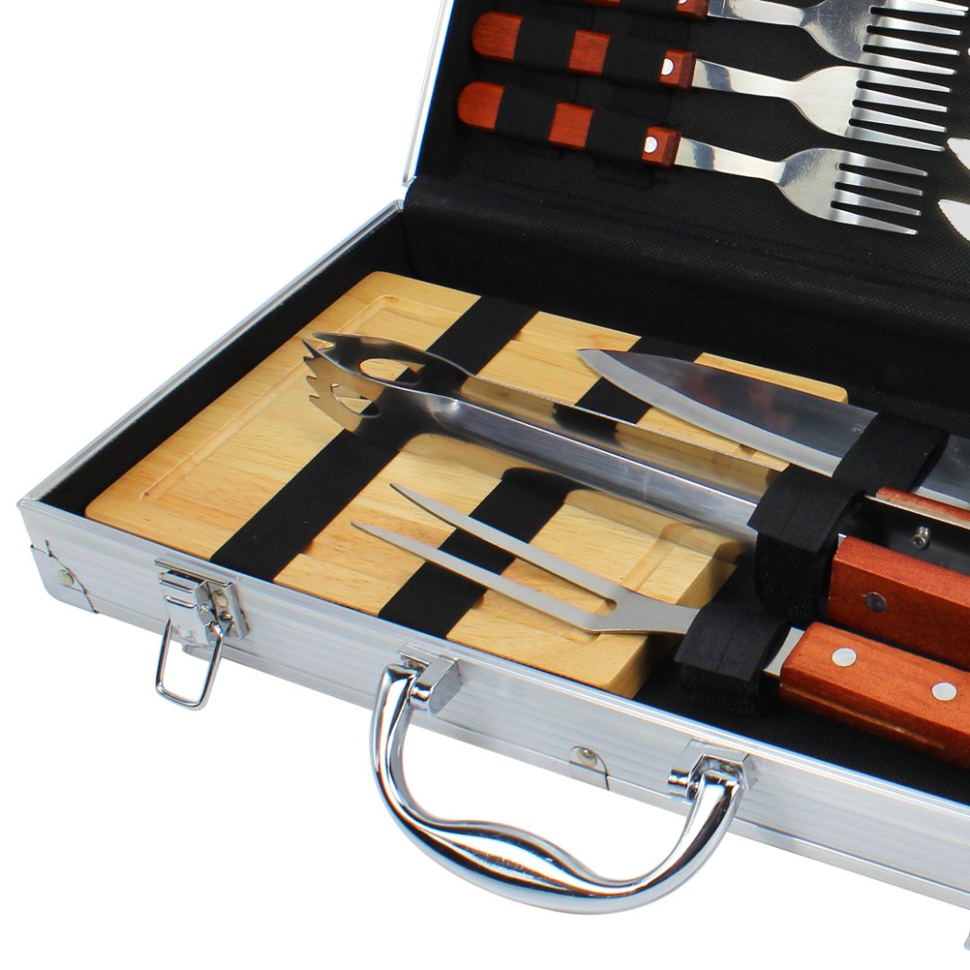 Fotografia para o produto Jogo de 17 pecas para churrasco com cabo em madeira e maleta em alumínio L47xP20xA7cm