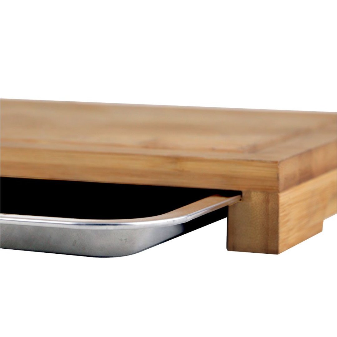 Fotografia para o produto Tábua para corte em bambu com bandeja em aco inox L35,3xP22,7xA4,3cm