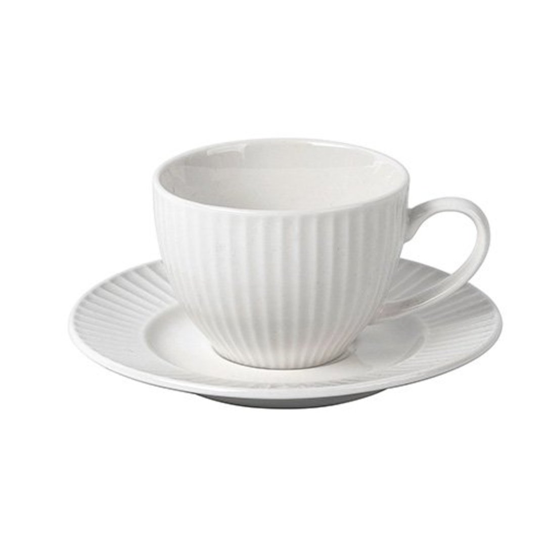 Imagem ilustrativa para Xícara e pires para café em new bone china 90ml
